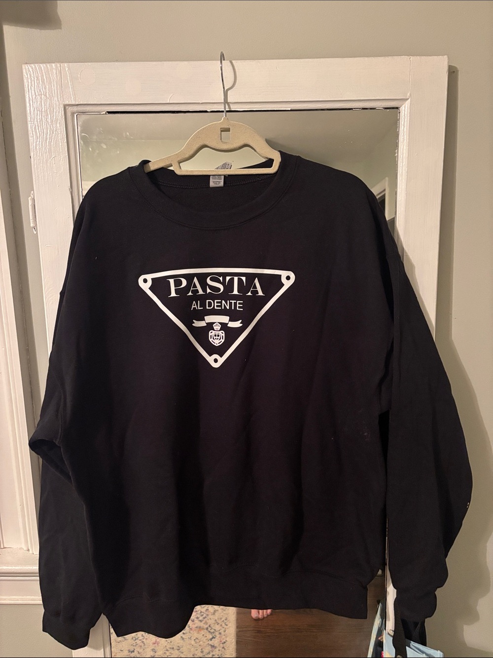 Black 'Pasta Al Dente' Graphic Sweatshirt